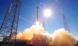 Elon Musk uzaya 53 Starlink uydusu daha gönderdi