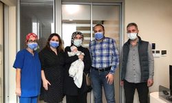 Organları ters doğan 1 günlük bebek hayata bağlandı