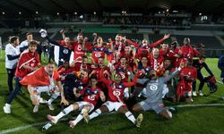 3 milli futbolcumuzun forma giydiği Lille'de şampiyonluk sevinci