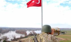 MSB: Yunanistan'a geçmeye çalışan 2'si PKK mensubu 5 kişi yakalandı