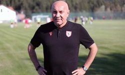 "Sokağa çıkma yasağı olmasına rağmen stadyuma taraftar alıyorlar"