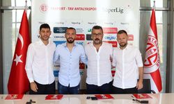 Antalyaspor, 3 futbolcusuyla sözleşme yeniledi