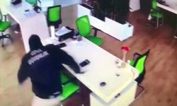 Avcılar'da 'özel güvenlik' montlu hırsızlar kamerada 