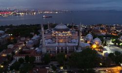 'Ayasofya gibi dayanıklı yapılar inşa ederek depremi ülke gündeminden kaldırabiliriz'