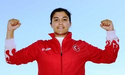 Busenaz Sürmeneli ilki başardı