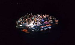 İzmir açıklarında 344 kaçak göçmen kurtarıldı