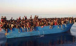 Libya’dan denize açılan teknedeki 539 göçmen kurtarılarak İtalya’ya getirildi