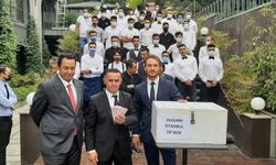 Beşiktaş'ta restoran çalışanları bir aylık bahşişlerini yangın bölgesine gönderdi