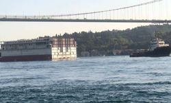 Dev geminin parçası İstanbul Boğazı'ndan geçti