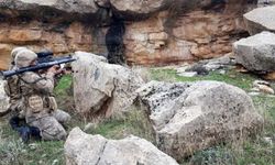 PKK'lılara ait silah, mühimmat ve el bombası ele geçti