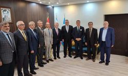 CHP heyeti, Irak Türkmen Cephesi Başkanı Hasan Turan ile görüştü