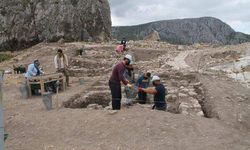 Harşena Kalesi’nde 600 yılık külliye keşfi