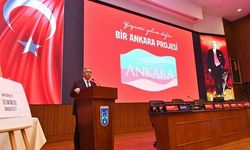 "Hala gözleri dinozor ya da heykel arıyor"