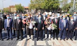 Yılın Ahisi, 50 yıldan fazladır mesleği sürdüren çömlekçi Ahmet Önen ve kardeşleri