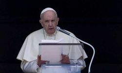Papa, Kanada'daki çocuklar için özür diledi