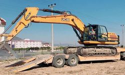 Belediye Başkanı kaçak inşaatta müteahhitlik yaptı, belediye araçlarını kullandı