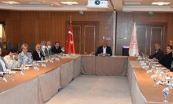 Bakan Ersoy, Marmaris'te 3'üncü kez turizmcilerle bir araya geldi