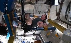 Fransız astronottan uzay egzersizi