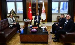 Kapanma noktasına gelen akaryakıt istasyonlarının temsilcileri Bakan Muş ile görüştü... Cahit Saraçoğlu'nun haberi