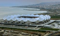 "Trabzon Şenol Güneş Stadyumu'nun yer aldığı dolgu alanı çöküyor"