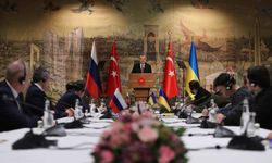 Rusya-Ukrayna müzakereleri Dolmabahçe'de başladı