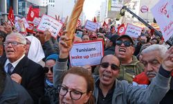 Dünyanın bir çok yerinde artan yaşam maliyetleri protesto ediliyor