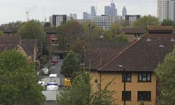 Londra'da 4 kişi bıçaklanarak öldürüldü