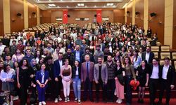 Mansur Yavaş gençlerle buluştu: Bu kente iyice sahip çıkın, gitmenizi istemiyoruz