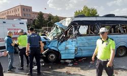 Genelkurmay kavşağında trafik kazası 20 yaralı