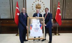 Cumhurbaşkanı Erdoğan, şampiyon Anadolu Efes takımını kabul etti