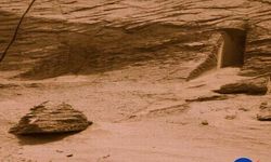 NASA'nın Mars fotoğraflarında kapıya benzer bir yapı keşfedildi