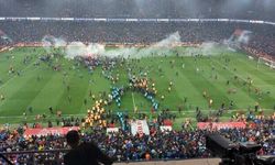 Antalyaspor'dan Trabzonspor maçı için sert açıklama: Futbol sahasında futbolcu darp edilmemeli, sahalar futbolcuların canlarını zor kurtardığı yer olmamalı