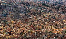 "İstanbul'da 3 bin 99 hanenin yaşadığı 318 bina her an çökme riskiyle karşı karşıya"