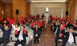 Doktorlardan 'Diyabete Karşı Kırmızı Çoraplı Hareket'