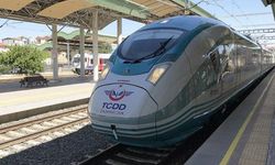 Elektrik kesildi İstanbul-Ankara seferini yapan hızlı tren durdu
