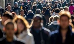Dünyada en mutlu, Türkiye'de en mutsuz grup GENÇLER