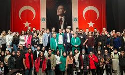 Öğrencilere finaller öncesi moral konseri