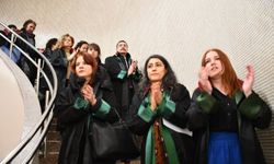 Avukatlardan alkışlı protesto: Avukatlar davaların tarafı değiliz!