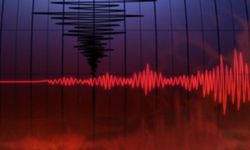 Hatay'da 6,4 ve 5,8'lik ikiz deprem! AFAD'dan 'sahilden uzaklaşın' uyarısı!