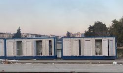 SALGINA DAVETİYE Seyyar tuvaletlerin giderini nehre verdiler