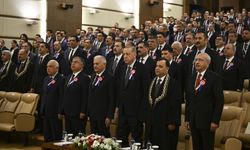 AYM Tören Salonu'nda soğuk rüzgarlar esti