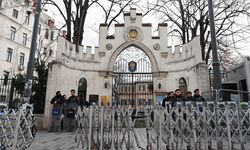 İzmir'deki İsveç Konsolosluğu'na silahlı saldırı: 1 ağır yaralı
