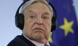 Trump, Soros'un yargılanması gerektiğini belirterek, "Dikkatli olun, sizi izliyoruz" dedi