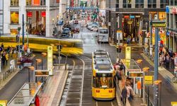 Almanya'da toplu taşımaya zam yok: Sınırsız bilet aylık 49 Euro