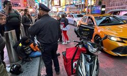 Manhattan'ın işlek caddesinde kaza!