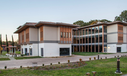 "Diyanet ABD’de neden villa, otel, hamam ve havuz sahibi olur"