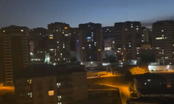 Zam protestosunda ışıklar açıp -  kapatıldı
