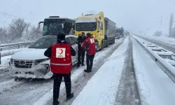 Kızılay'dan yolda kalanlara destek!