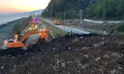 Karadeniz Sahil Yolunda heyelan dört gencin yaşamını aldı