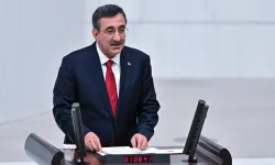 2026 bütçesini “istikrar ve refah bütçesi" olarak niteleyen Yılmaz: Bu yürüyüş yeni bir kalkınma hamlesinin başlangıcı